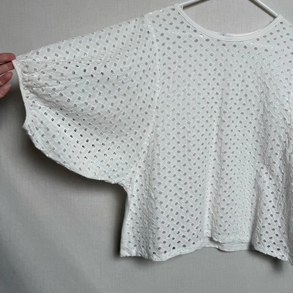 Zara White Eyelet Puff Sleeve Top Size L Cotton